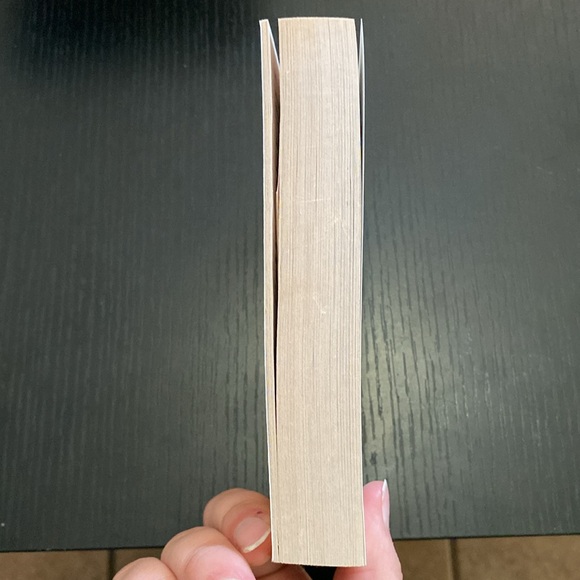 Nora Robert’s - Reunion - Picture 4 of 5